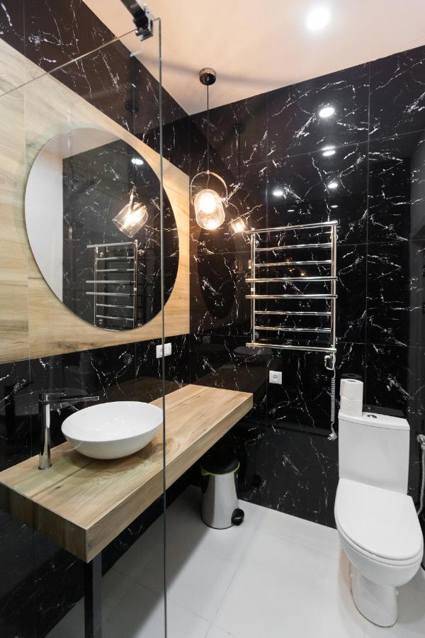 Leogrand Apartments On Khmelnytskoho 11 리비프 외부 사진