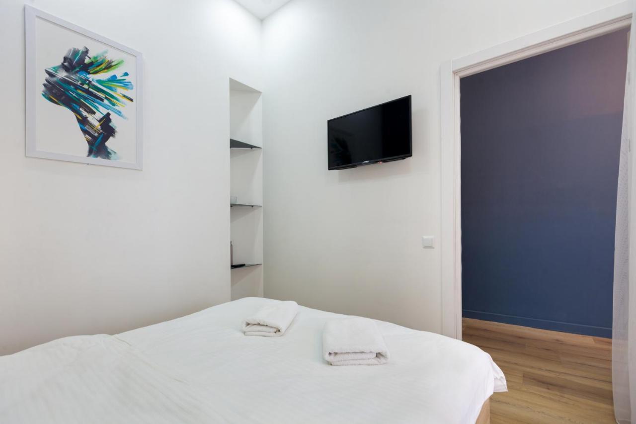 Leogrand Apartments On Khmelnytskoho 11 리비프 외부 사진