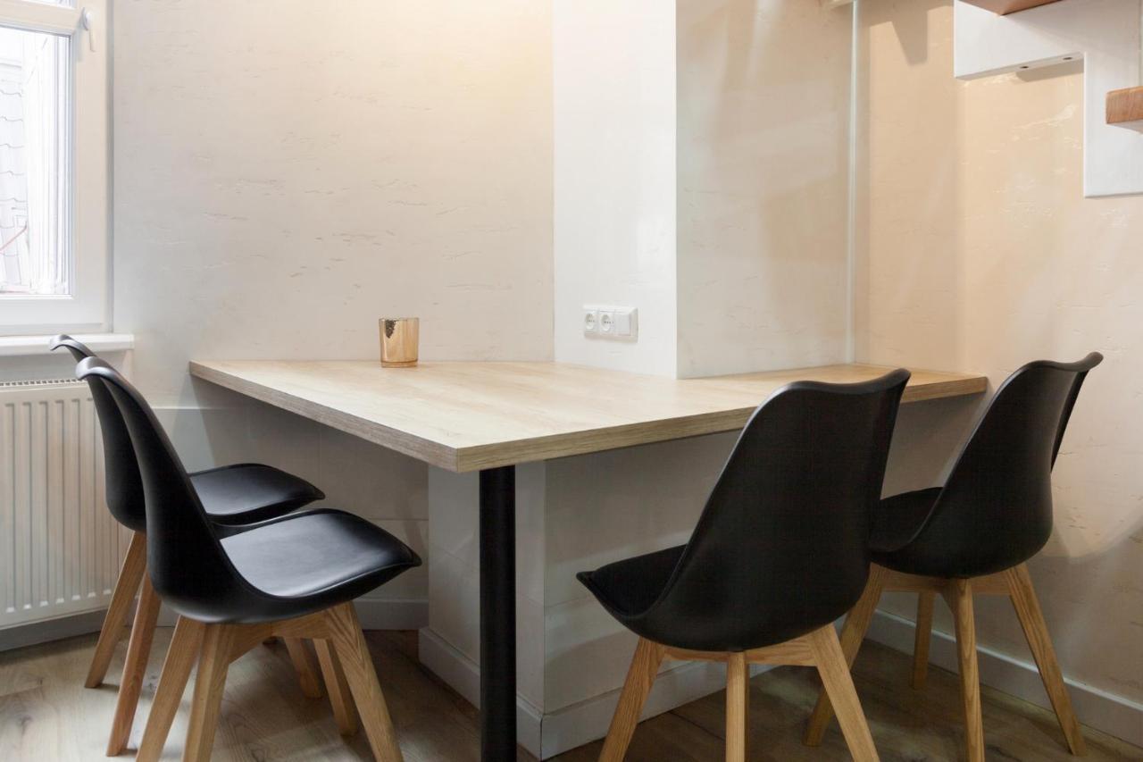Leogrand Apartments On Khmelnytskoho 11 리비프 외부 사진